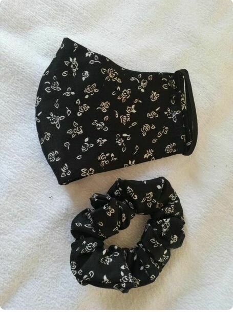 Black scrunchie & mask